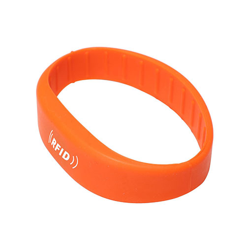 Medium flaches RFID-Silikonarmband 4